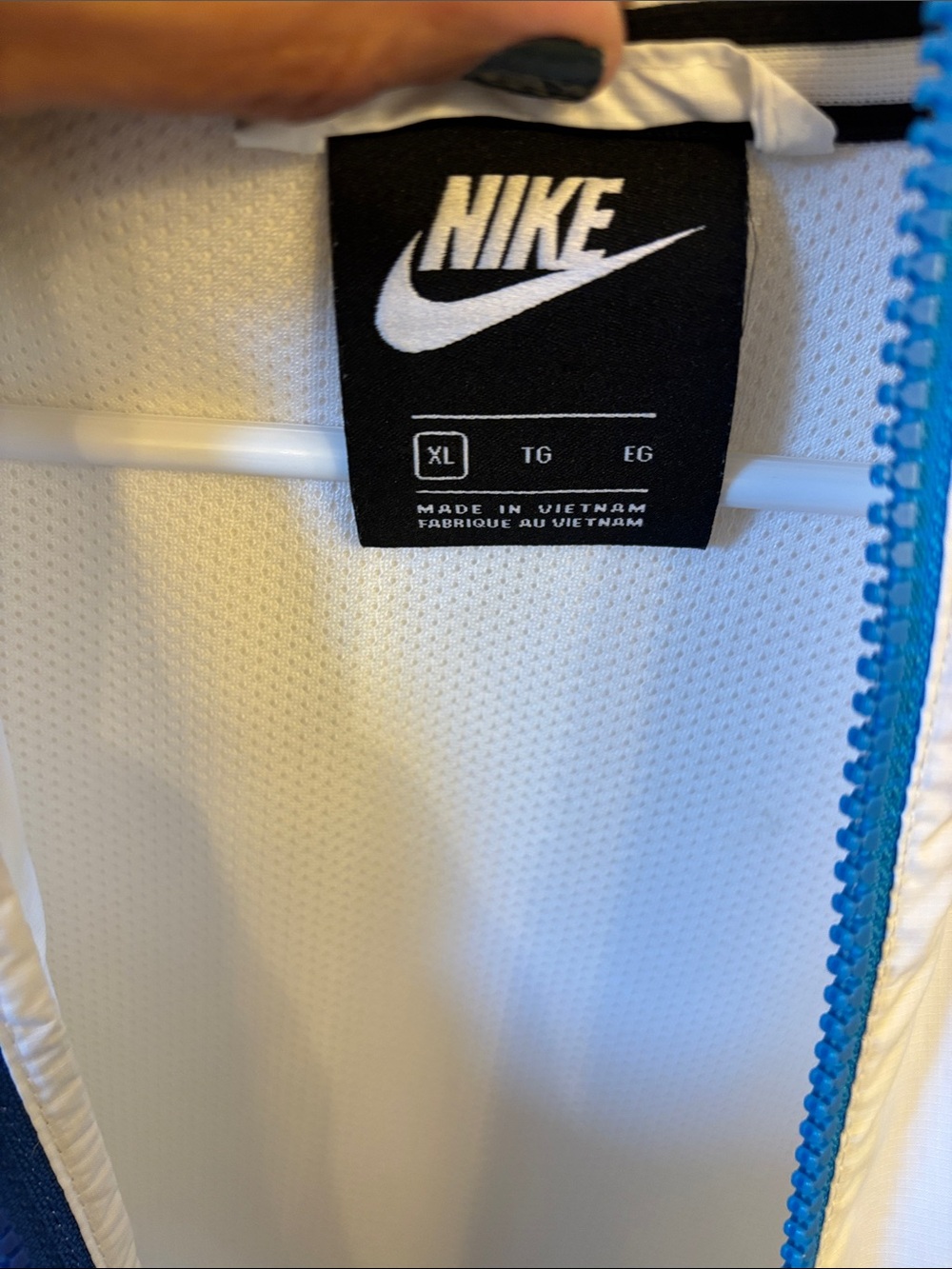 Nike White & Blue Colorblock Hooded Windbreaker Jacket - Picture 2 of 6